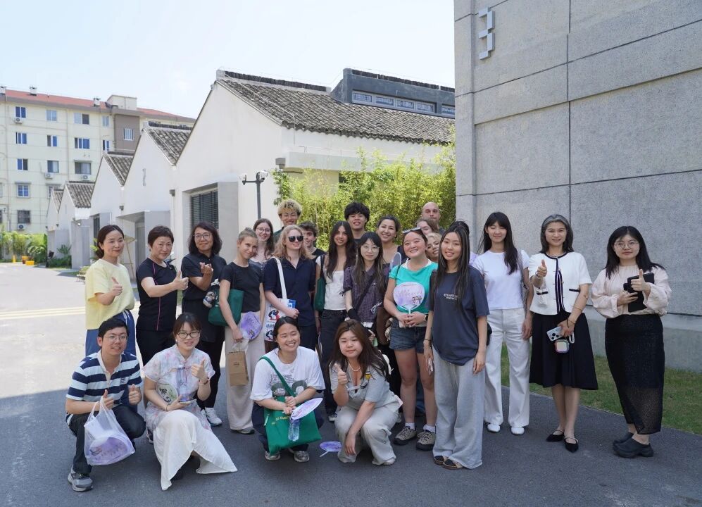 SHUTCM, U.S. Northeastern University Delegation Visits Century-Old Dingfeng Sauce Garden