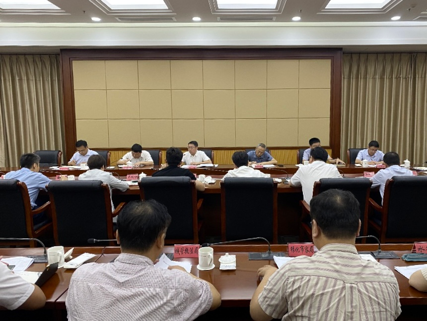 奉贤区召开低效建设用地减量化和违法用地综合整治工作推进会