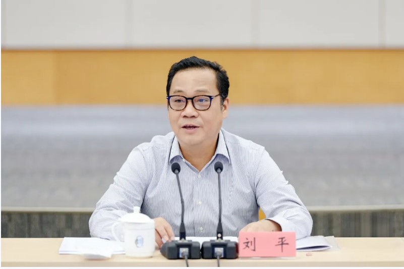 奉贤区委季度工作会议举行