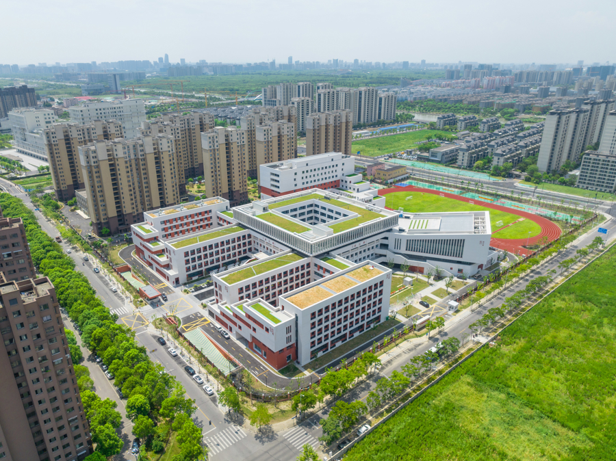 东华大学附属致远中学