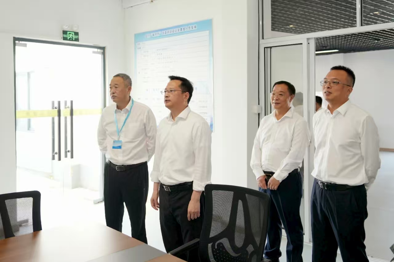 大胆探索、高效推进！袁泉调研城中村改造及房票试点工作