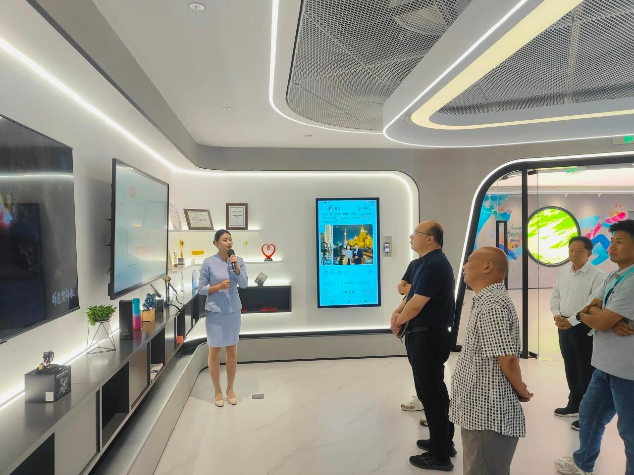 南桥镇赴杨浦区开展系列精准招商对接活动