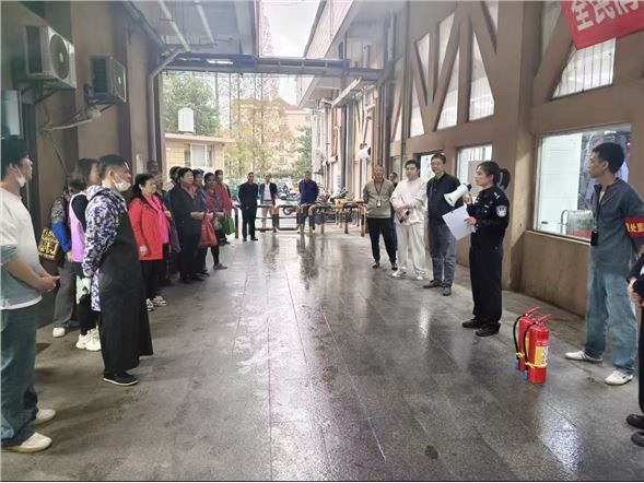 中街居委消防演练 携手共筑安全防线