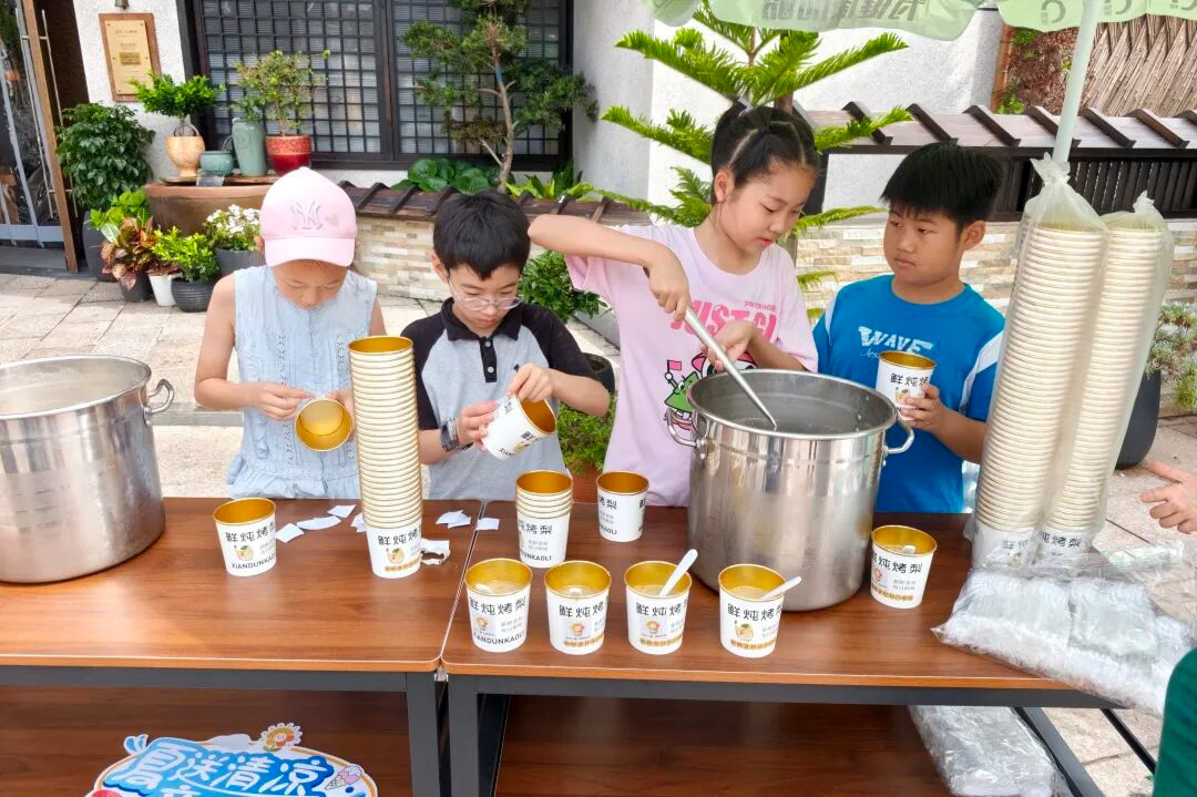 炎炎夏日，小小“清凉使者”为TA们送上专属暖“新”甜蜜→