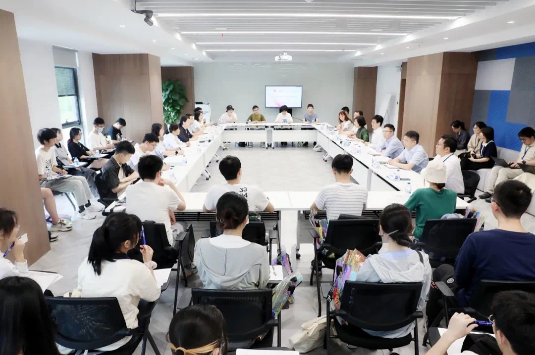 奉贤区人社局开展人力资源服务业提升行动 多种形式推动就业创业 