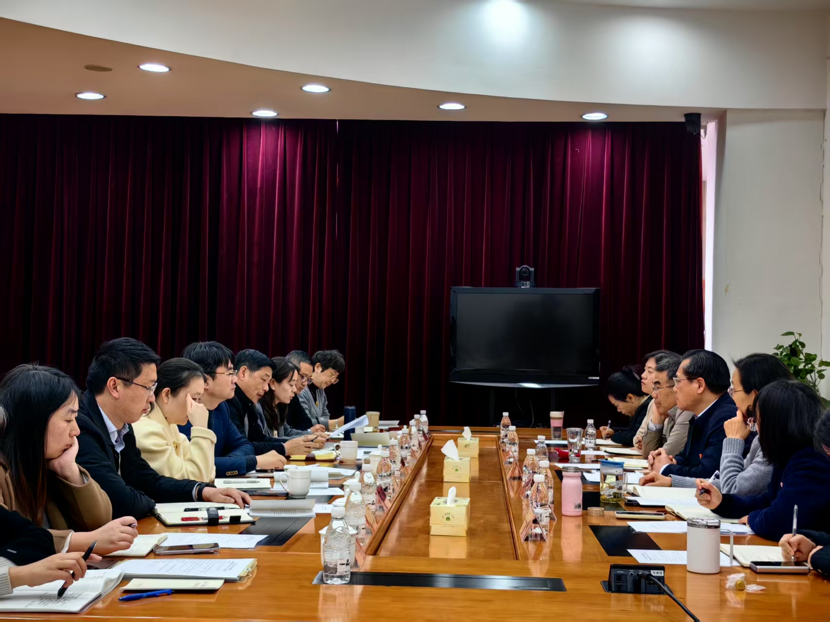 区审计局党组与区水务局党组开展中心组联组理论学习