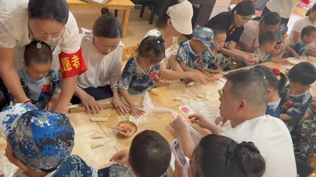 童心筑梦迎国庆，家国情怀润中秋