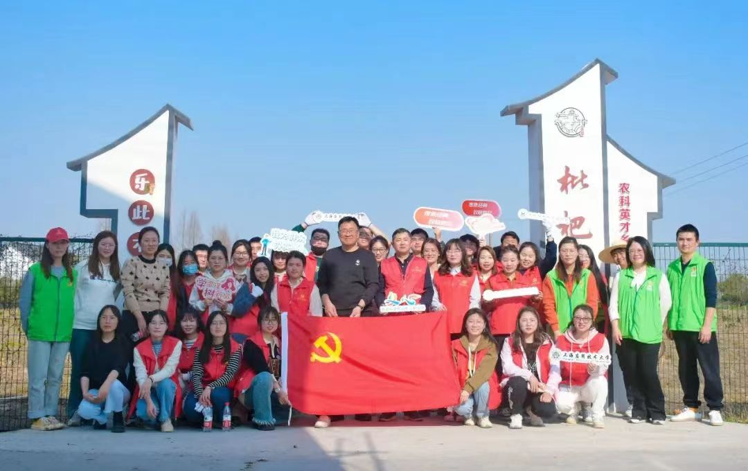 瞧！西渡街道这个村“益”起把绿色“种”进春天里啦！