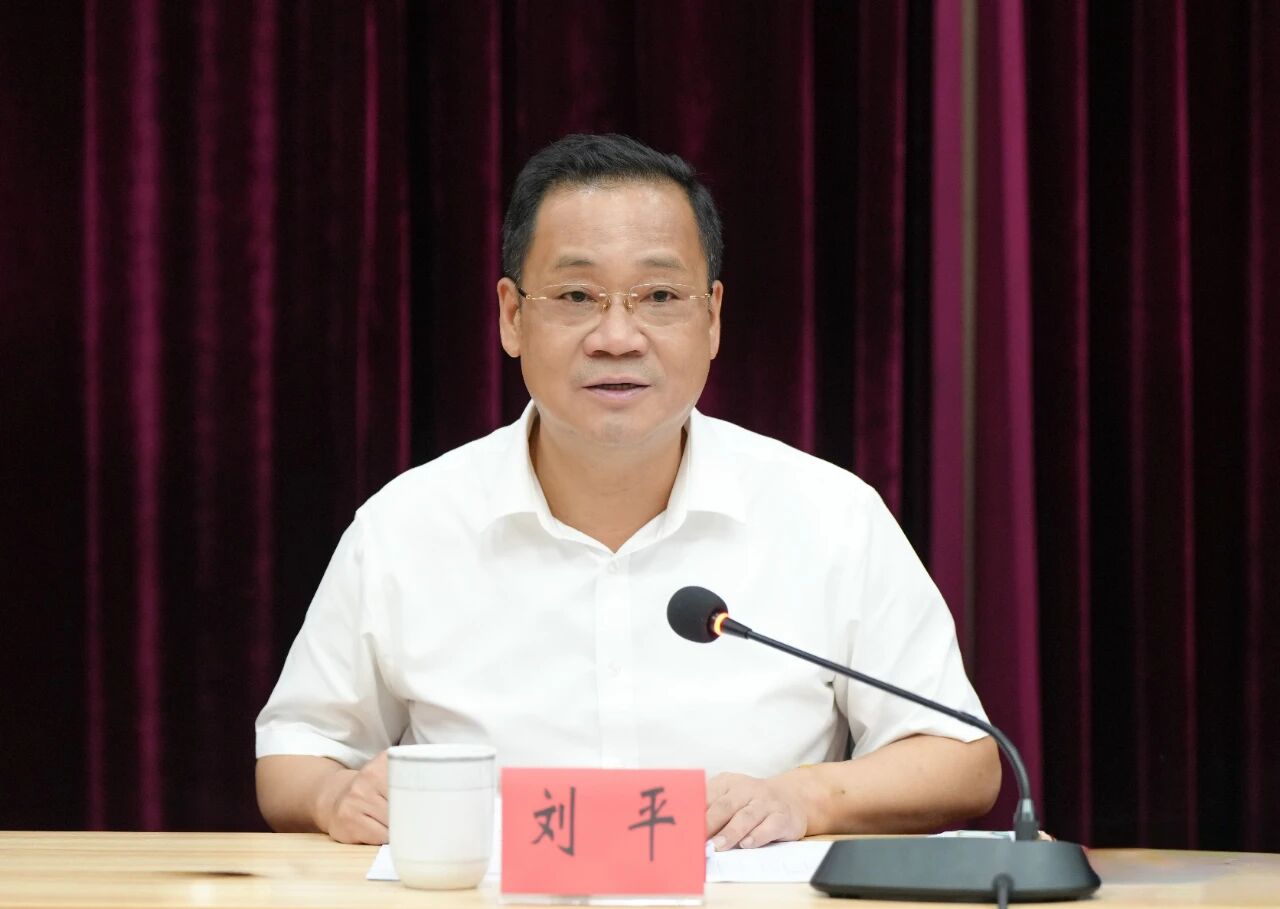 把握机遇、乘势而上！区领导调研奉城镇     