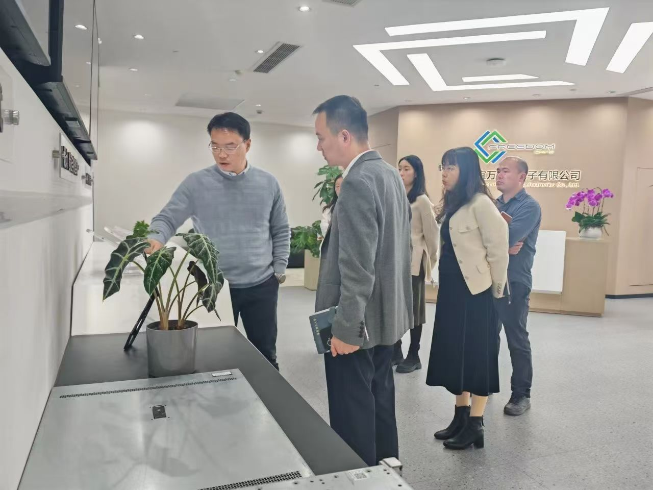 “美谷美帮”引领未来：东方美谷核心区服务升级与产业生态构建