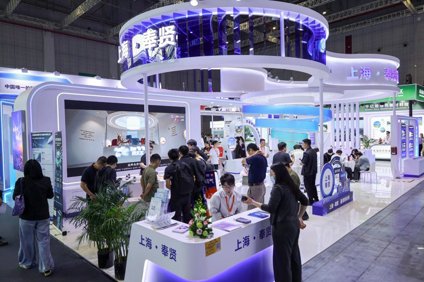 贤聚新材：工博会5天“闯关”记！看奉贤通用新材料产业如何借展会聚链启新