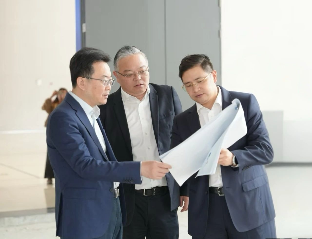 区领导调研新城建设推进情况