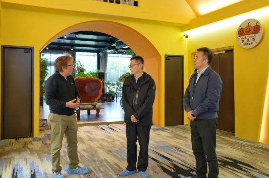 区委常委、宣传部部长吕将走访调研柘林镇