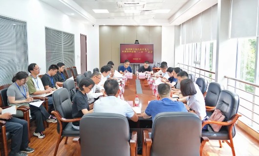 加强法治政府建设！柘林镇开展行政机关负责人出庭旁听讲评“三合一”活动